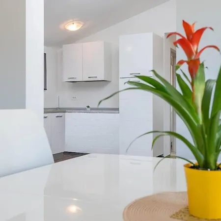 Holiday home Leone *